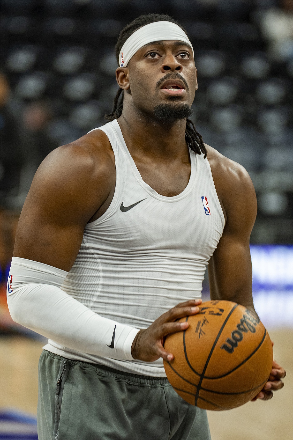 多特：小时候看威少的比赛 我原来踢足球但那项运动身体对抗不强